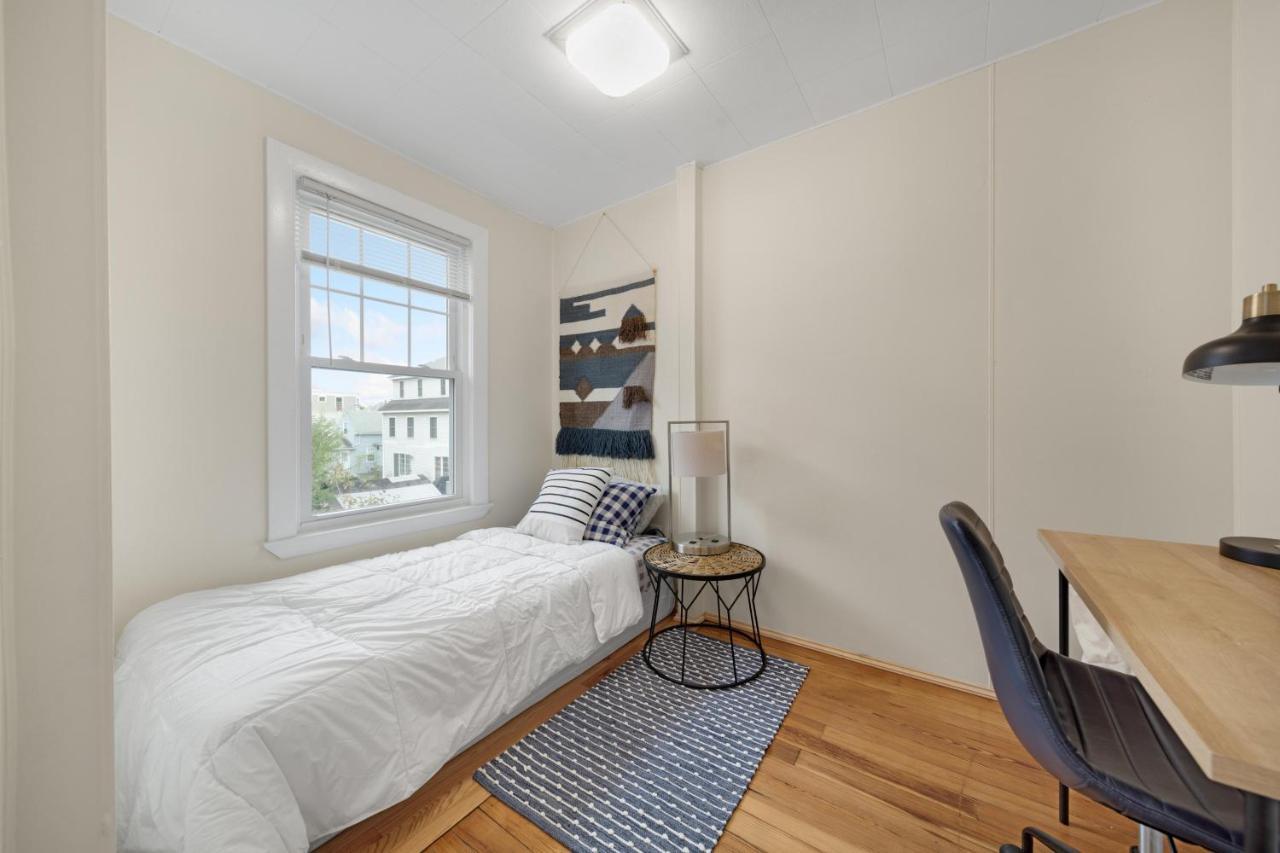 5Br 2Bh Bright & Spacious Apt In Brighton Boston Esterno foto