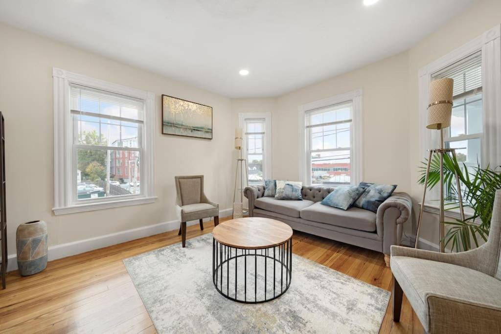 5Br 2Bh Bright & Spacious Apt In Brighton Boston Camera foto